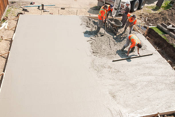 Best Local Concrete Companies  in Maysville, KY